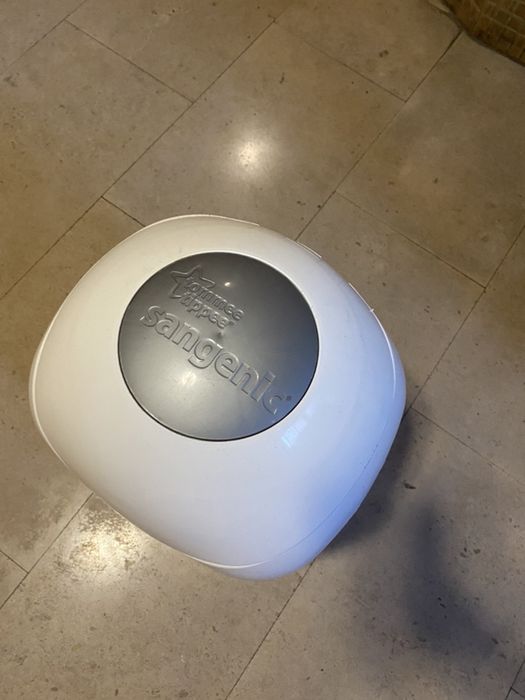 Trio bebé- balde, muda fraldas, e sanita