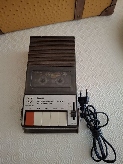 Rádio Gravador antigo