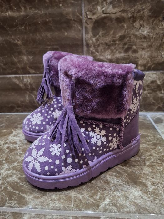 Тепленькі уги для малечі 25р