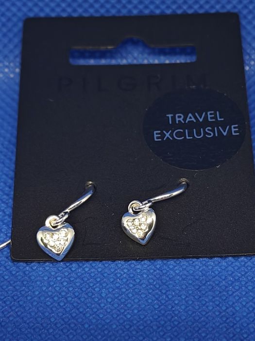 Brincos Pilgrim novos