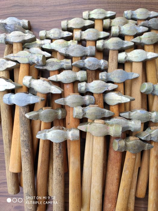 Молоток новый 20 см. 0,2 кг. 3 штуки