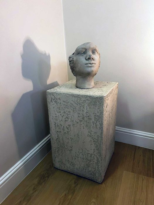 Postument, betonowa podstawa pod kwiaty 32x32x50