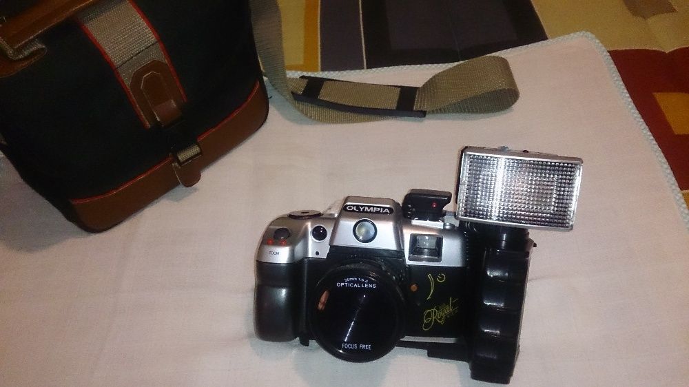 Olympia Big Royal View (camera) 50mm Camera + Flash64738404888323120