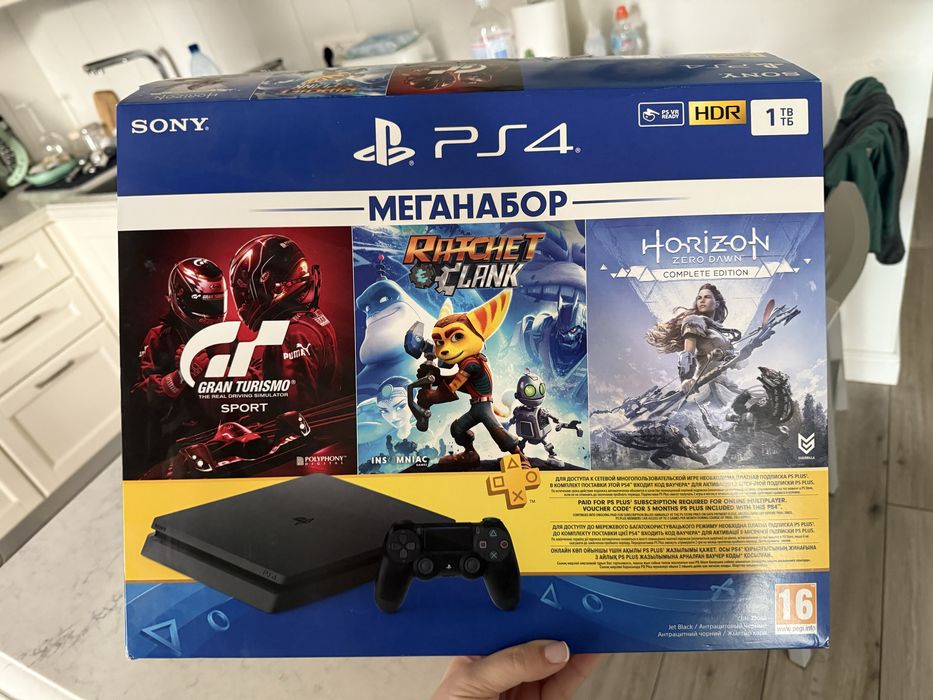 Sony Playstation  PS4 SLIM 4 1tb