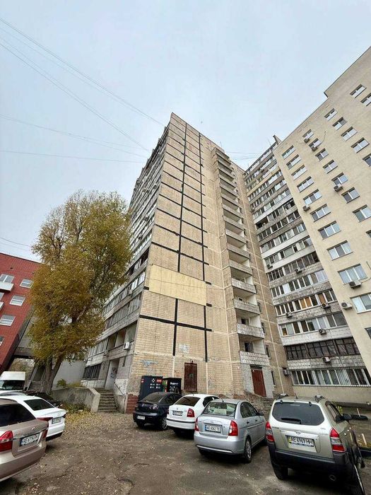 1-кімнатна квартира під ремонт Перемога-5