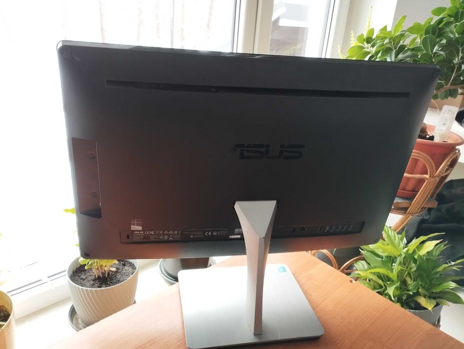 Komputer ASUS AiO V230IC Pentium G4400T