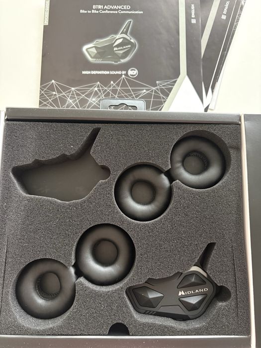 Honda PCX 125 cor Preta como nova (top case + capacete)