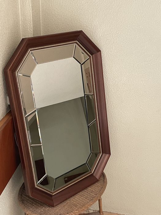 Mirror in excellent condition64585040564995120