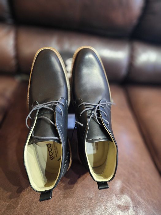 Продаются ботинки  ECCO, модель BIARITZ, р.43