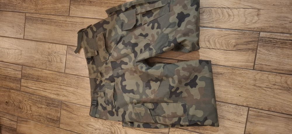 Spodnie wojskowe rozmiar L