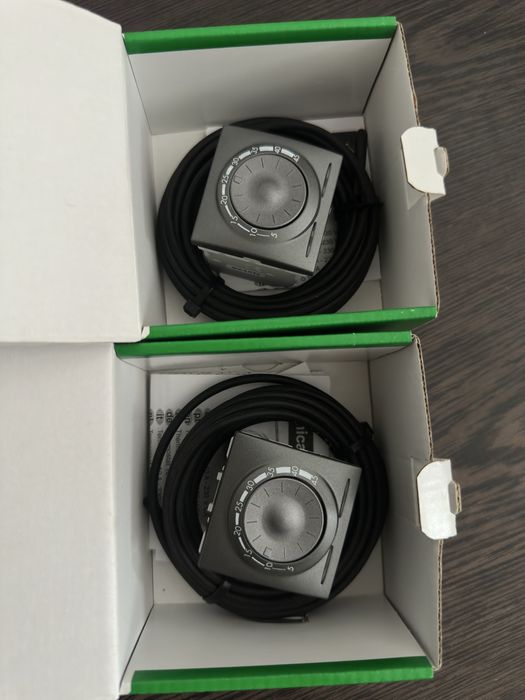 Regulator temperatury Schneider Electric Unica MGU3.503.12