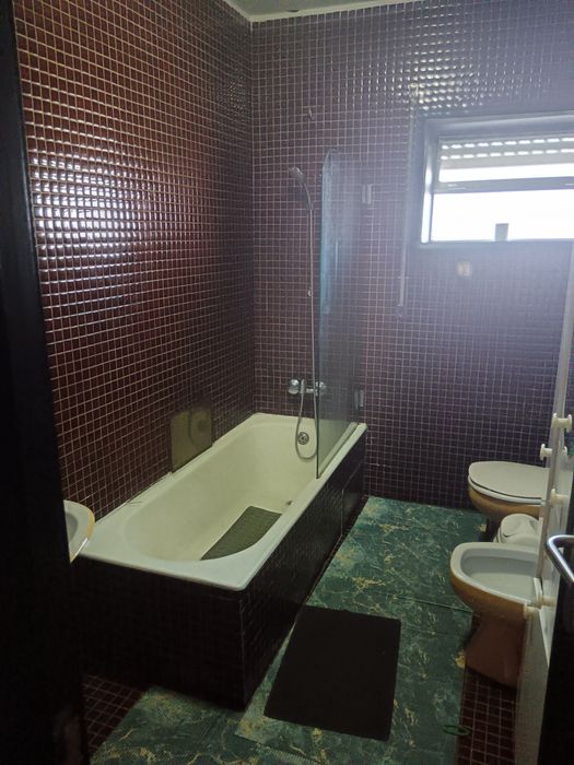 Quarto para arrendar