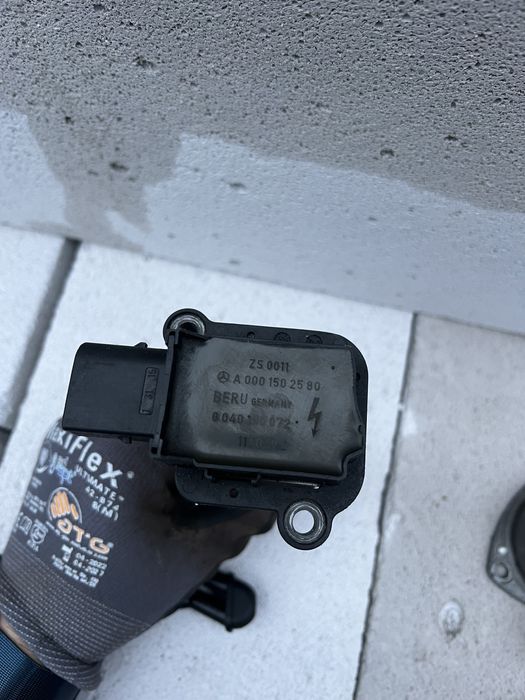 Продам катушку зажигания m271, A000 150 25