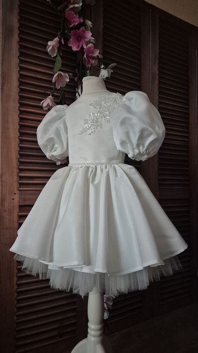 Святкова пишна  дитяча сукня 104-110 на новорічний ранок, різдво