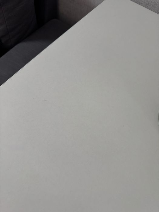 Стіл для дому чи офісу Nowy Styl, 70×70 см, в ідеальному стані