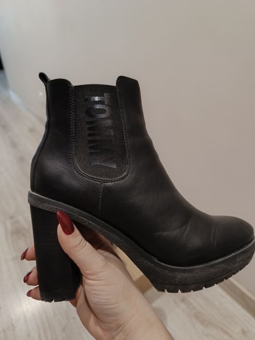 Botki czarne Tommy Jeans rozm 39