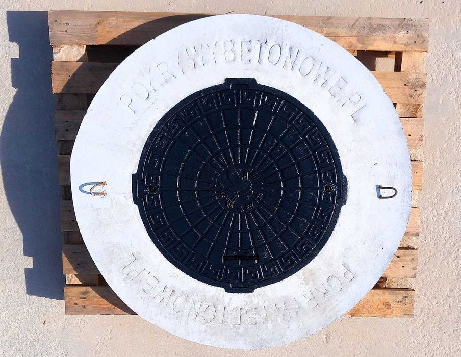 BEZPIECZNA na klucz Pokrywa Betonowa 105cm WŁAZ zamykany z POKRYWĄ