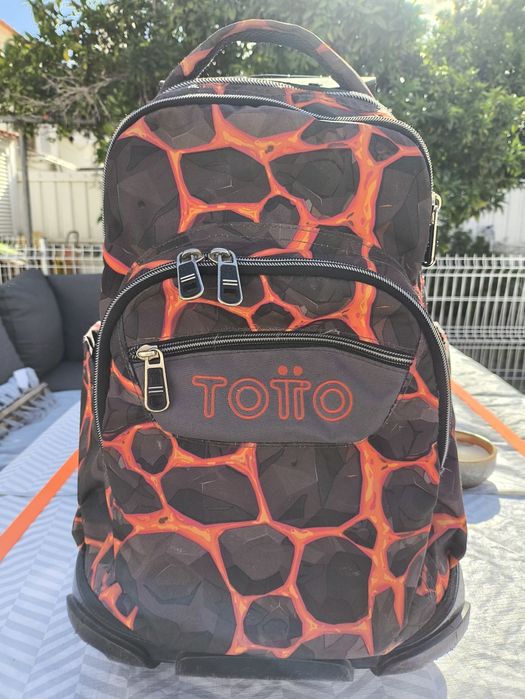 Mochila marca: "Totto"