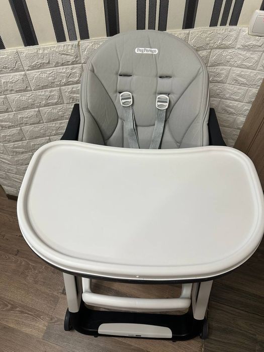 Стільчик для годування Peg-Perego