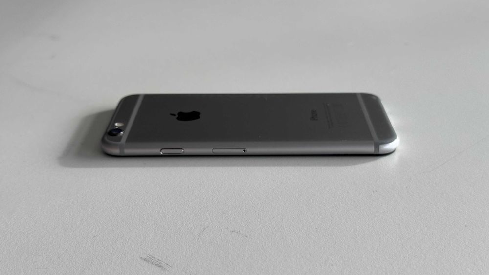 Apple iPhone 6 (64 GB) – Cinzento