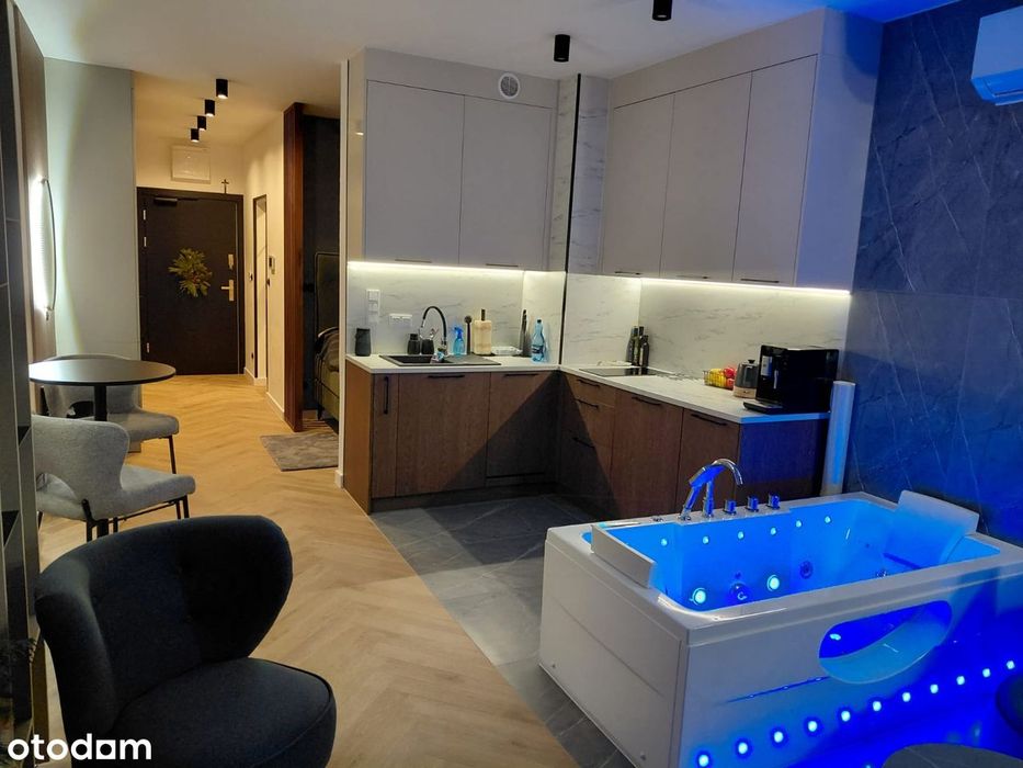 Lususowy atament# ścisłe centrum Lublina# NOWY# z jacuzzi w salonie#