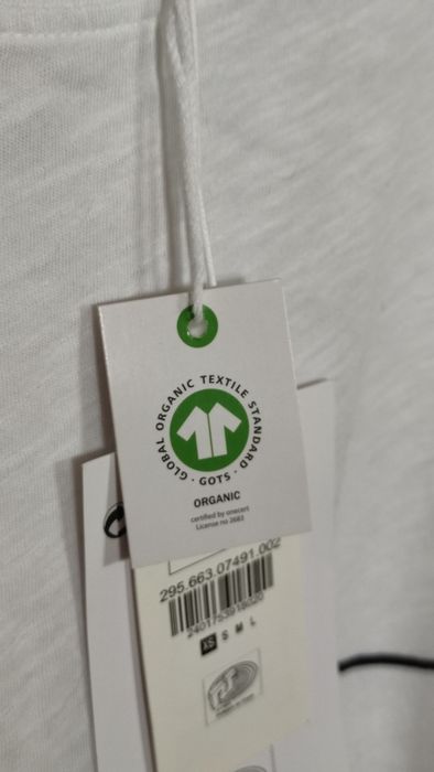 T-shirt Lovely - Nova com etiqueta