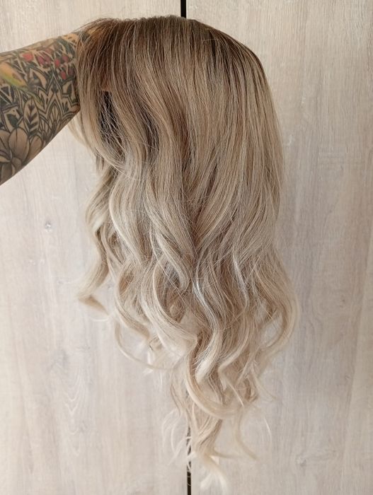 Peruka Chloe popielaty blond rozmiarM