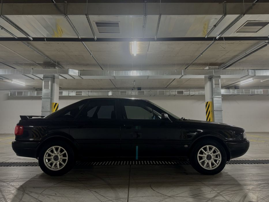 Продам хороше авто Audi 80 b4