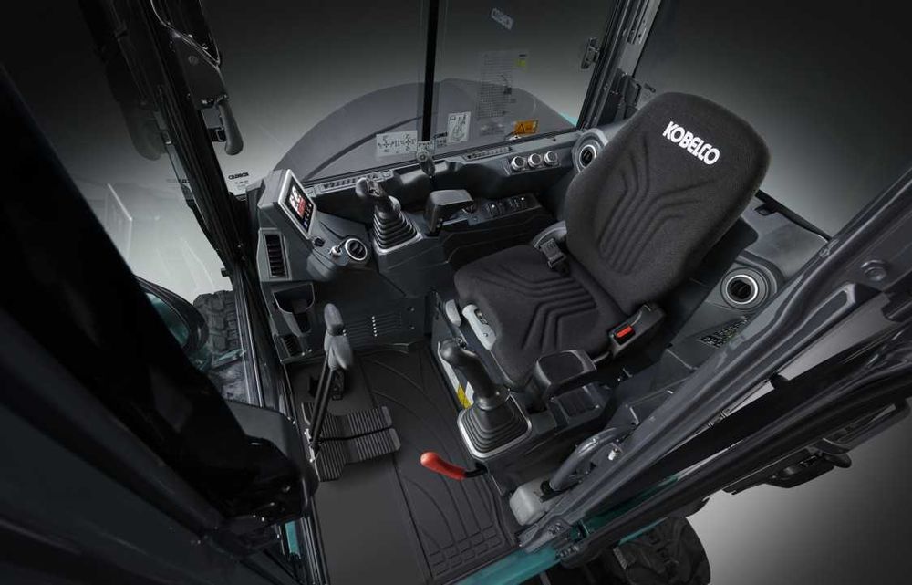 Minigiratória Kobelco 5 toneladas nova pagamento ( 3 anos sem juros)