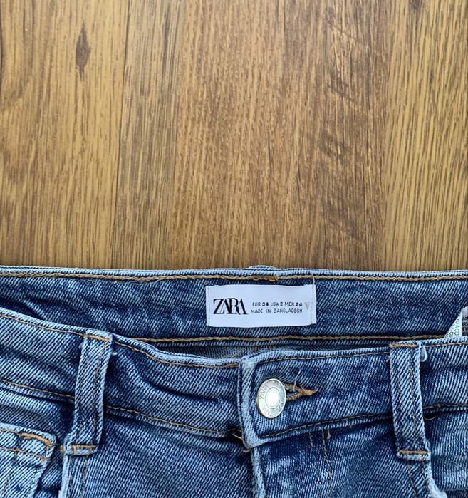 Spodnie jeansowe Zara