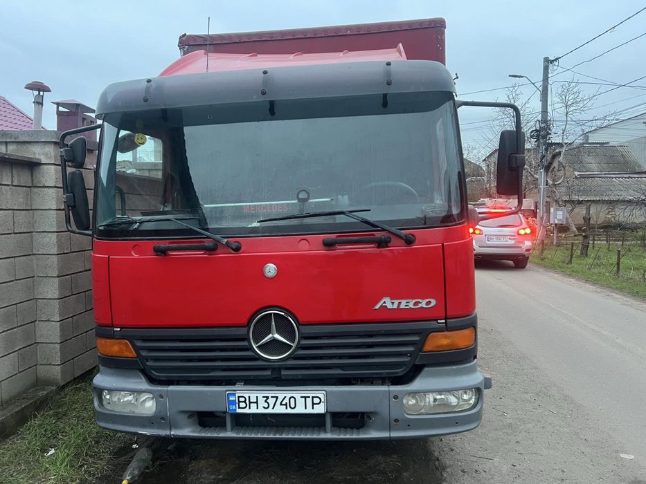 Mersedes atego 2003