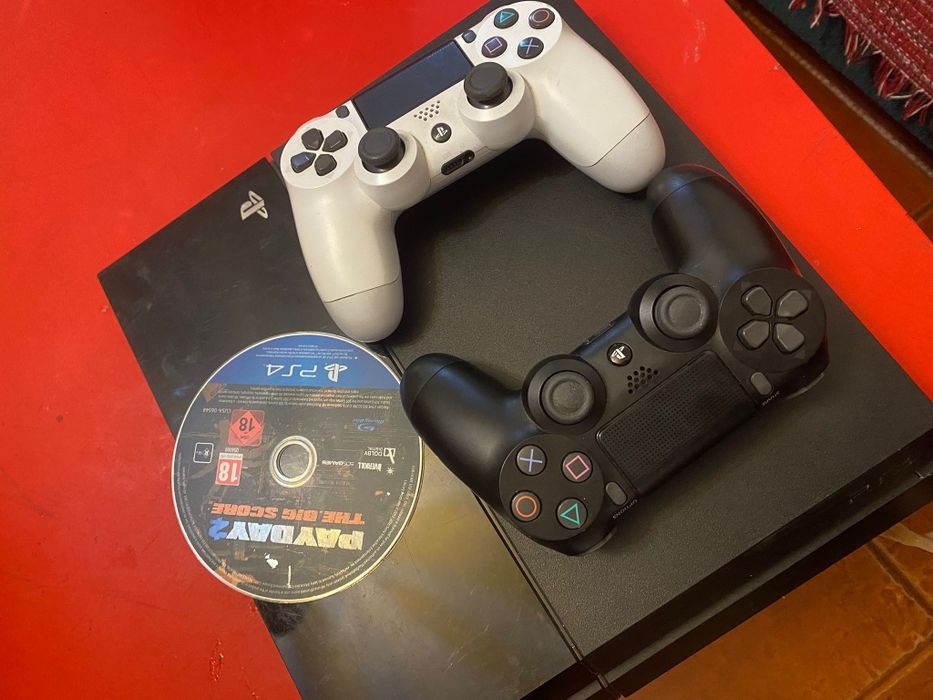 PlayStation 4 1200 de armazenamento