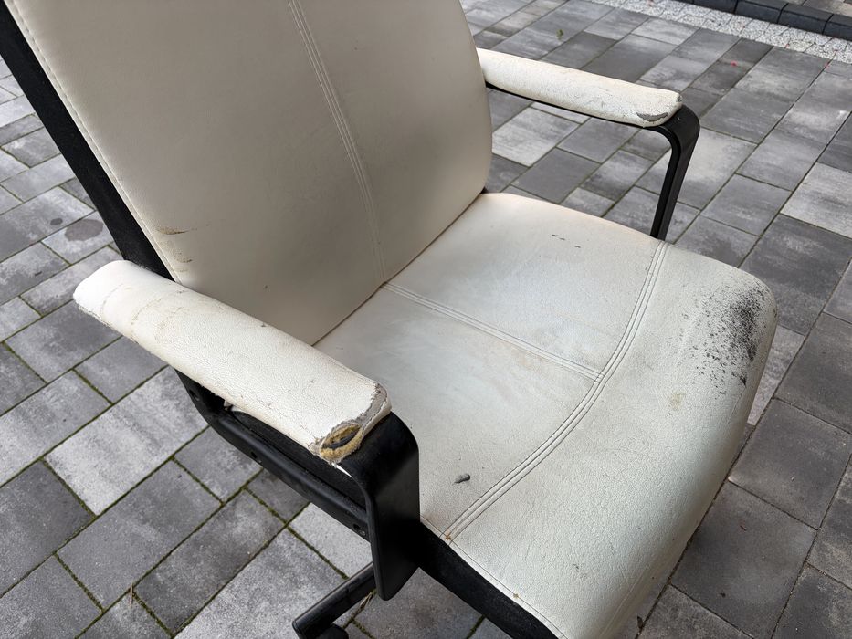 Krzesło biurowe Ikea białe