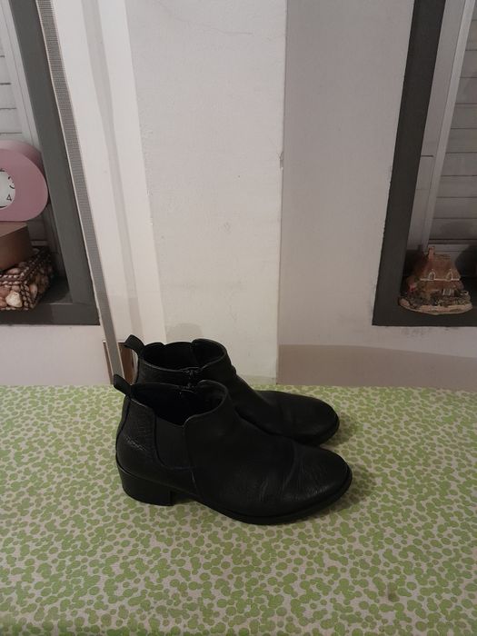 Vendo Botas de Senhora SEASIDE muito bonitas como novas