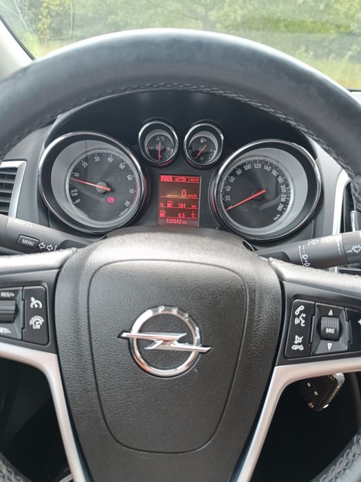 Opel Astra J 2014