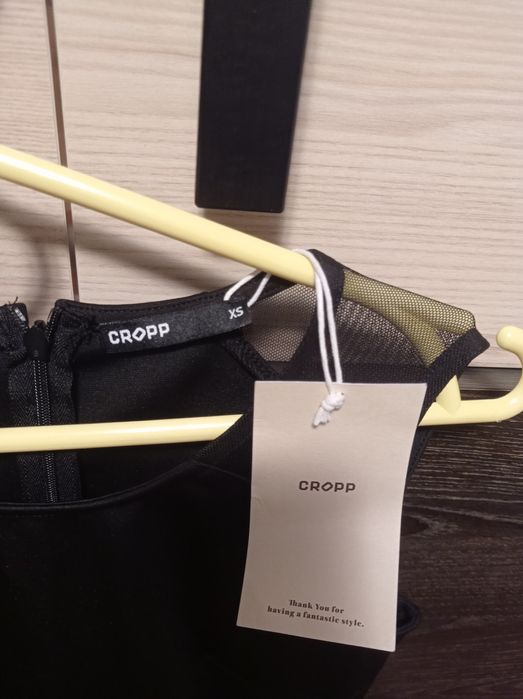 Sukienka czarna nowa Cropp