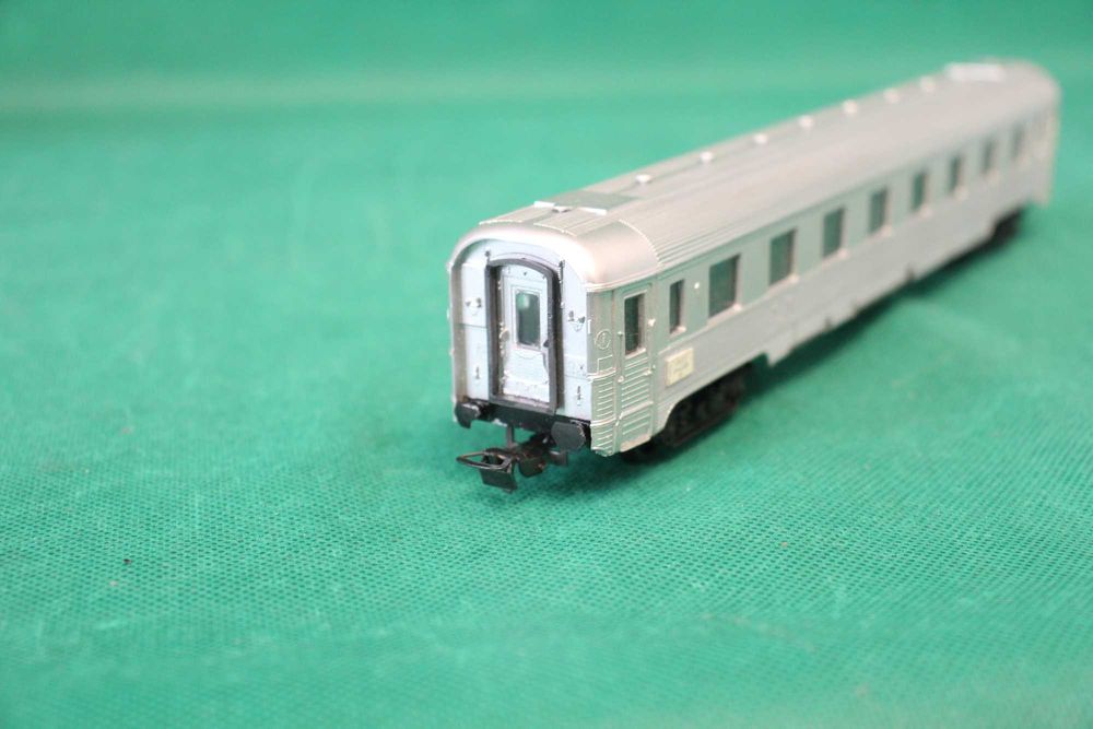 Wagonik do kolejki PIKO osobowy INOX skala HO