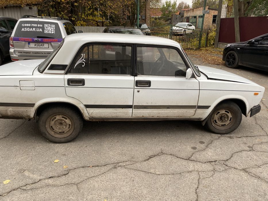 Продам ваз 2105