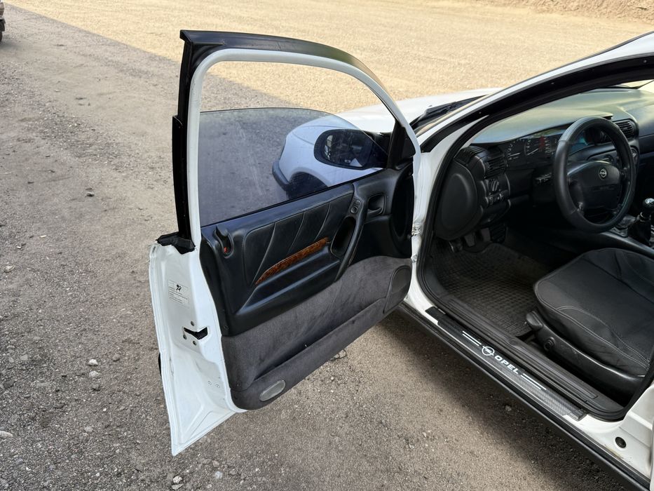 Opel Omega B 2.0 ГАЗ Бензин Гідропідсилювач Опель