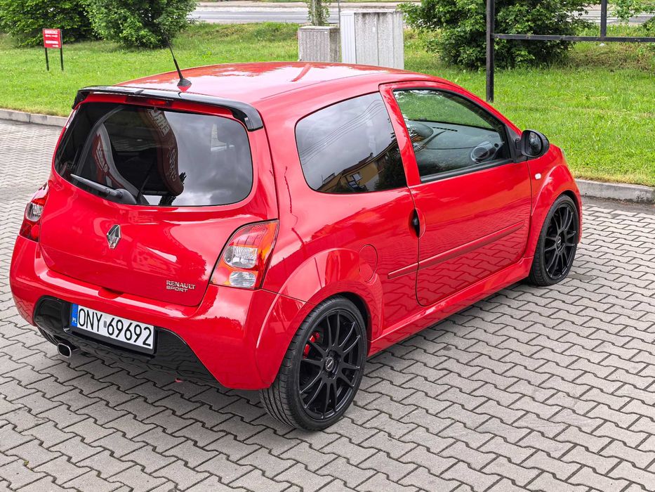 Renault Twingo RS 1.6 133km Hot hatch