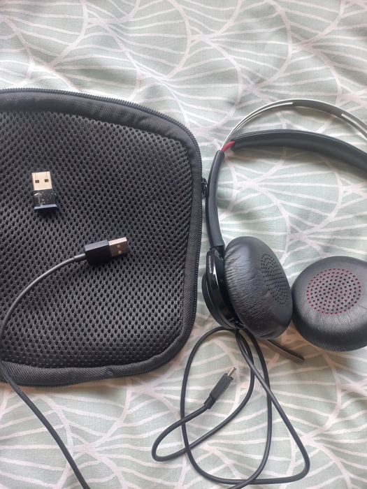 Auscultadores Bluetooth Plantronics