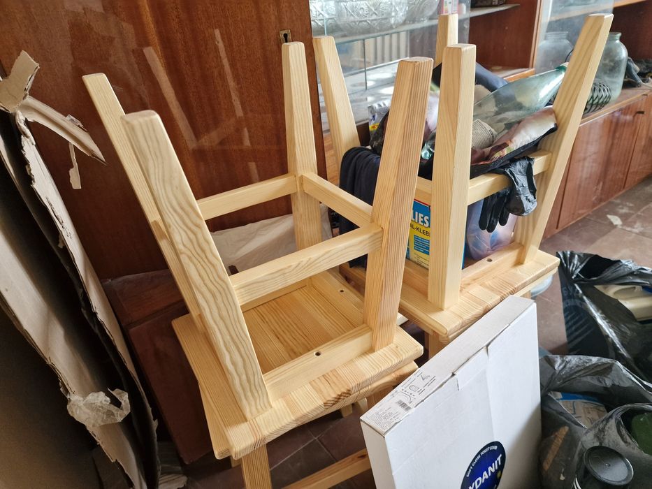 Табуретки дерево сосна под лаком новое  700 грн 1шт