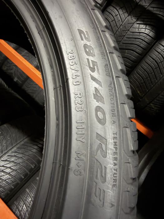 285/40 r23 Pirelli 2шт.