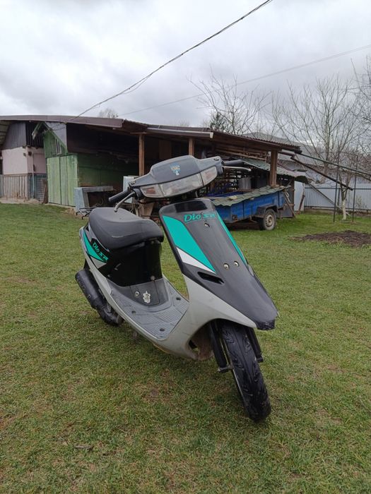 Продам скутер Honda Dio 18