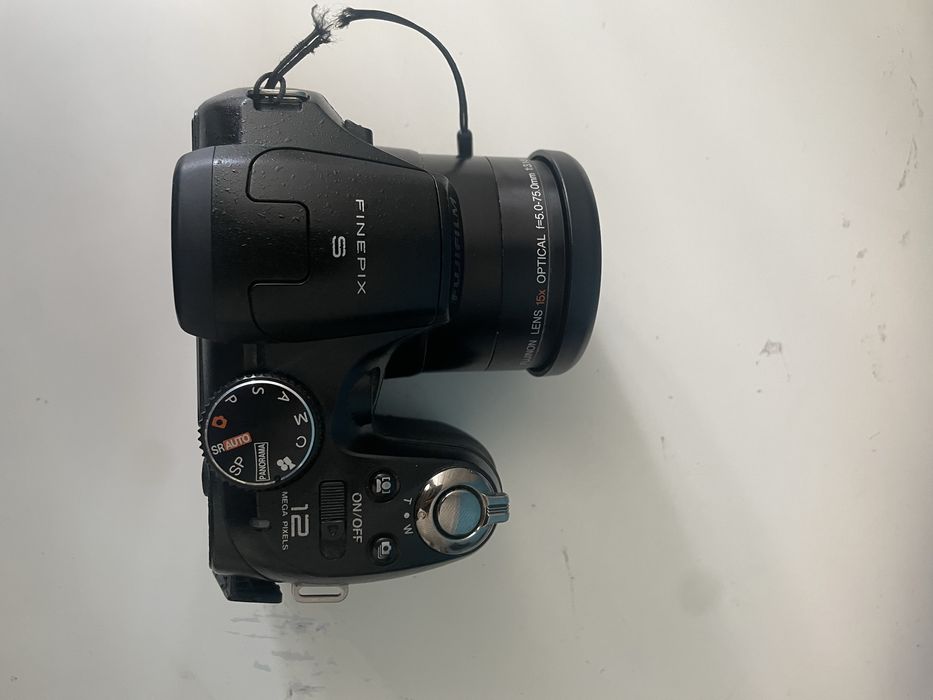 FUJIFILM FinePix S 本体 fujifilm finepix s - купити цифрові фотокамери - Ціна на OLX.ua