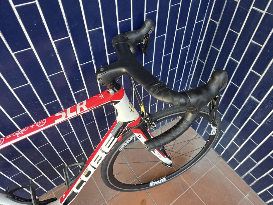 Bicicleta de carbono cube com ultegra L