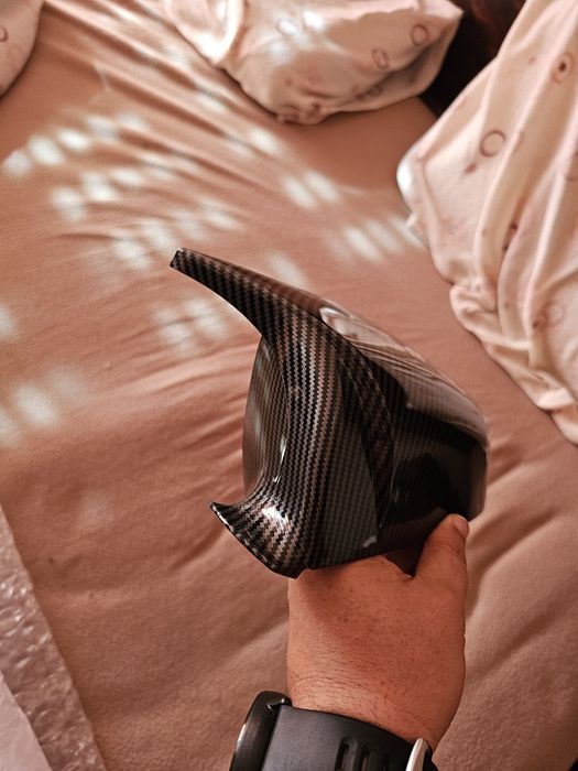 Tampa espelho BMW tipo M4 em  ( carbono )E60/E61/E63/ F10/F11/F12/F13