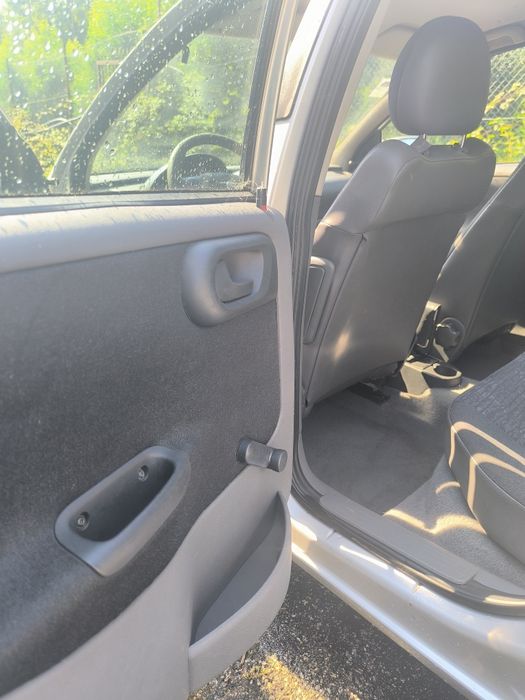 Opel Corsa — fotografia 9