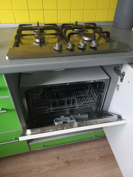 Продам двухкомнатную квартиру с ремонтом на Осипенковском мкр