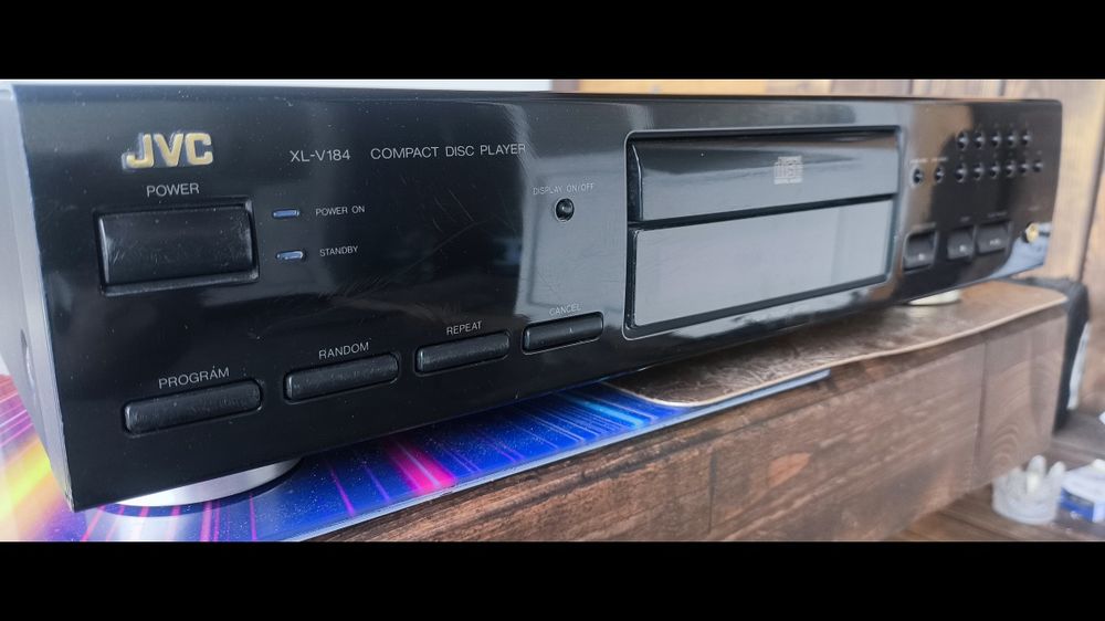 Odtwarzacz JVC XL-V184